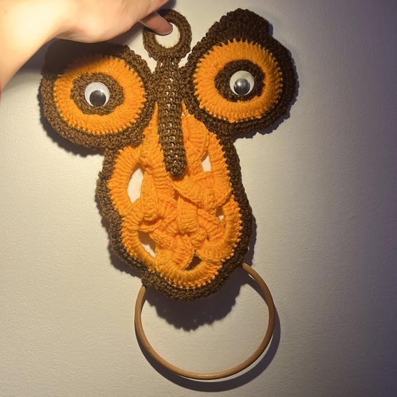 Handcrafted hand, crocheted owl, with googly eyes towel ring holder - Picture 3 of 13